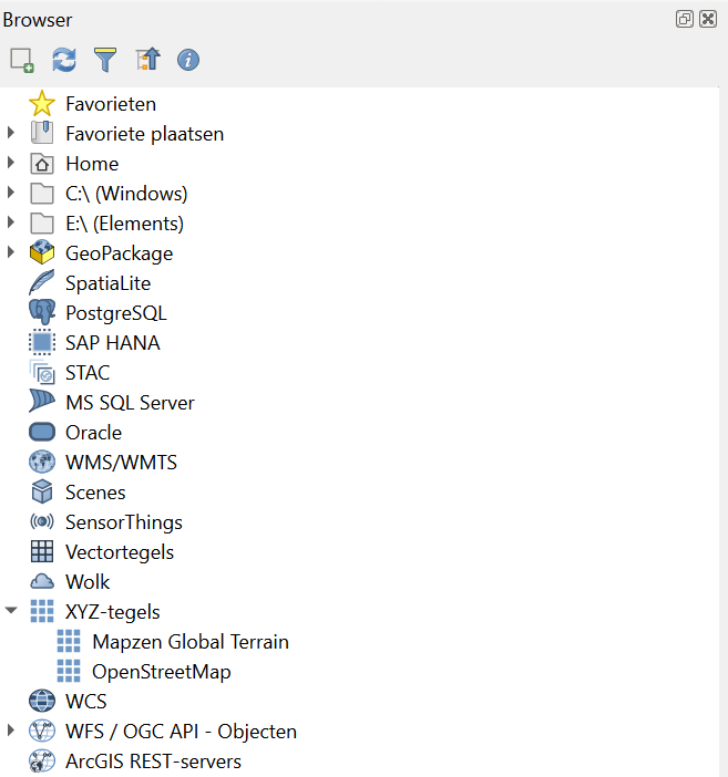 Het Browserpaneel in QGIS met onder andere Favorieten, XYZ-tegels en OpenStreetMap.